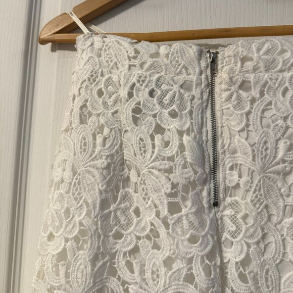 ⭐️$5, spend over $20 - Forever 21 white floral lace pencil skirt - Picture 8 of 15